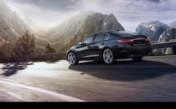 Infiniti Q50 saloon photo gallery